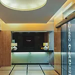 トゥリン レスタウラドーレス ホテル 3*