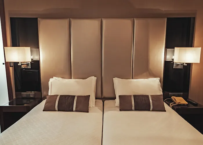 ホテル トゥリン レスタウラドーレス